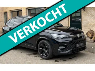 Volkswagen Tiguan 1.5 eTSI R-Line | ACC | KEYLESS | 19 INCH