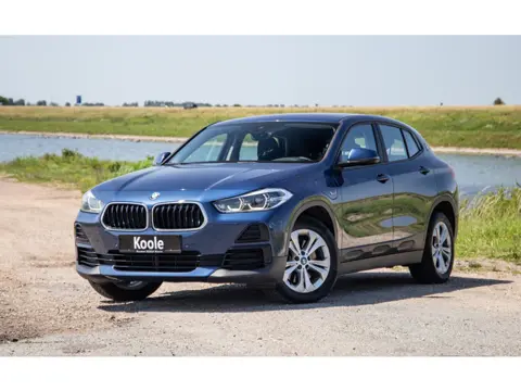 BMW X2 xDrive25e Executive CAMERA / PLUG IN HYBRID / STOELVERWARMING / DEALER ONDERHOUDEN
