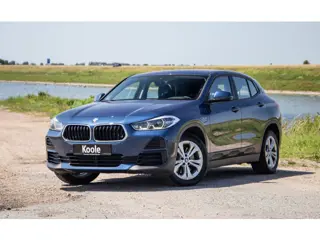 BMW X2 xDrive25e Executive CAMERA / PLUG IN HYBRID / STOELVERWARMING / DEALER ONDERHOUDEN