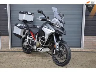 Ducati Multistrada V4 S Travel, radar, spaakvelgen