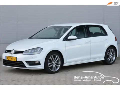 Volkswagen Golf 1.6 TDI Business Edition R Connected