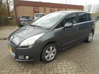 Peugeot 5008 1.6 THP ST 5p.