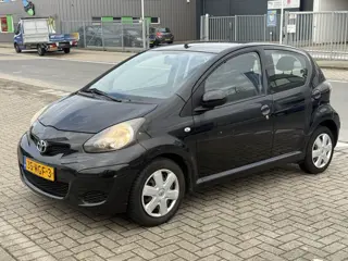 Toyota Aygo 1.0-12V Comfort Nav. Airco Elektr. Ramen