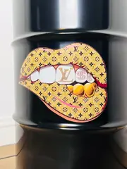 Miss Bee XXI - LV Gold Lips Barrel