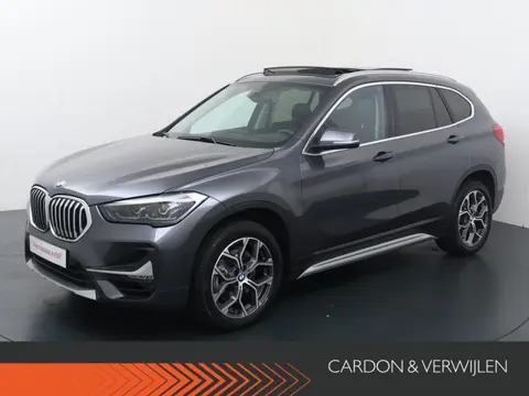 BMW X1 sDrive20i High Executive | 178 PK | Automaat | Trekhaak | Panoramadak | Lederen bekleding | A