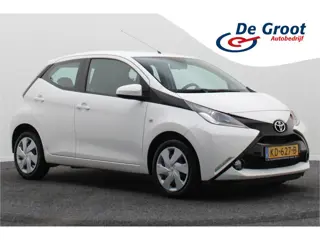 Toyota Aygo 1.0 VVT-i x-play Camera, Navigatie, Bluetooth, Elektr. Pakket