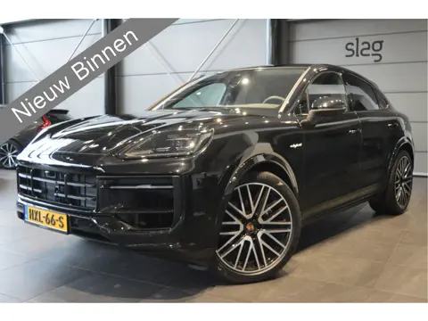 Porsche Cayenne Coupé 3.0 E-Hybrid pano camera Bose leer 22 inch !!