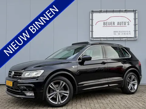 Volkswagen Tiguan 1.4 TSI ACT Connected Series R-line/Pano/Trekhaak/Leer.