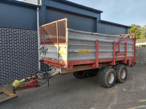 Agromet RT18 Mestverspreider  8 ton