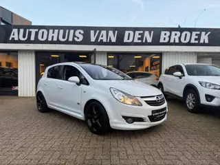 Opel Corsa 1.4-16V OPC-Line|5Deurs|Pano|Cruise|Clima|Stuur+Stoelverw|Pdc|Elek Pakket|Lmv|Nw Apk