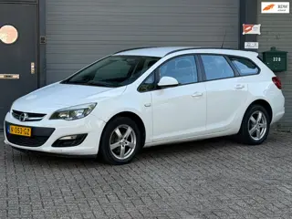 Opel Astra Sports Tourer 1.4 Selection, Voor Handel Of Export