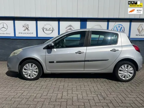 Renault Clio 1.2 Sélection Business 2010 NWE.APK 2495EU
