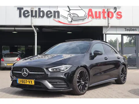Mercedes-Benz CLA-klasse 250 Premium Plus | AMG Line | Panoramadak | Edition 1 pakket | Sfeerverlich