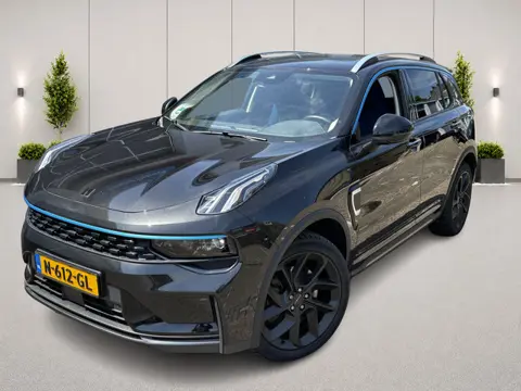 Lynk & Co 01 1.5 NL AUTO MET NAP - MAT ZWARTE VELGEN - 4 NIEUWE BANDEN