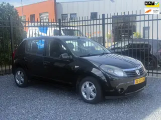 Dacia Sandero 1.2 Blackline AIRCO!5DEURS!APK!KOOPJE!