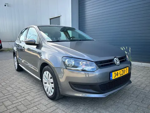 Volkswagen Polo 1.4i 16V Comfortline AUT CLIMA 5DRS NAP