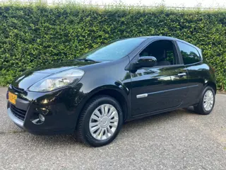 Renault Clio 1.2 Collection (bj 2010)