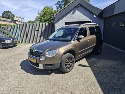 Skoda YETI 1.2 TSI Ambition,Cruise control,Parkeersensoren,Climate control,Isofix,Trekhaak,Licht met