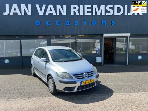 Volkswagen Golf Plus 1.6 FSI Comfortline Business bj 2006 135816 nap