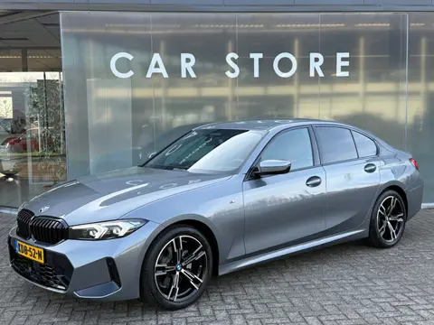 BMW 3-serie 320i M-Sport Laser|Adap Cruise|HuD|Leder|Fabrieksgarantie