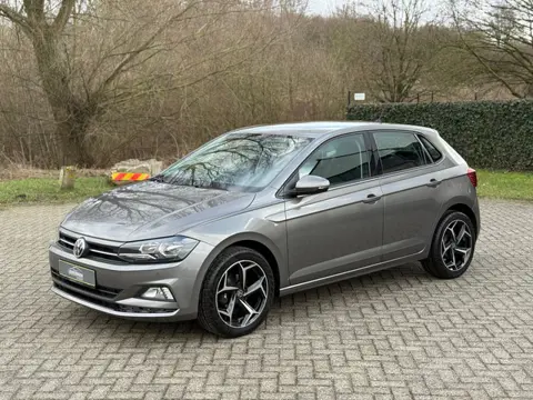 Volkswagen Polo 1.0 TSI Highline CRUISE I PDC I CLIMA I STOELVERW I R LINE VELGEN