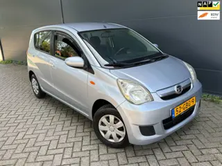 Daihatsu Cuore 1.0 Premium/5D/Automaat/Elek ramen/NW APK