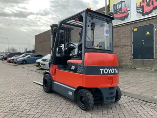 Toyota 7FBMF30 3000KG 4.70METER (bj 2012)