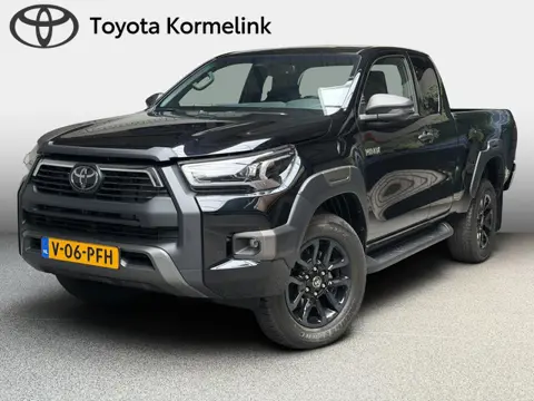 Toyota Hilux 2.8 D-4D Xtra Cab Invincible van automaat Nieuw uit voorraad leverbaar