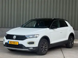 Volkswagen T-Roc 1.5 TSI Sport / Virtual / Zwarte hemel