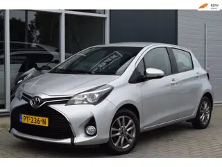Toyota Yaris 1.3 VVT-i Lounge | Airco | Camera | APK 6-2027