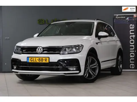 Volkswagen Tiguan 1.4 TSI *R-LINE* Slechts 94dkm Navi/Stoel+Stuurverwarming/"19 LMV TREKHAAK