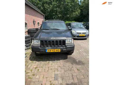 Jeep Grand Cherokee 5.2i LTD loop of sloop