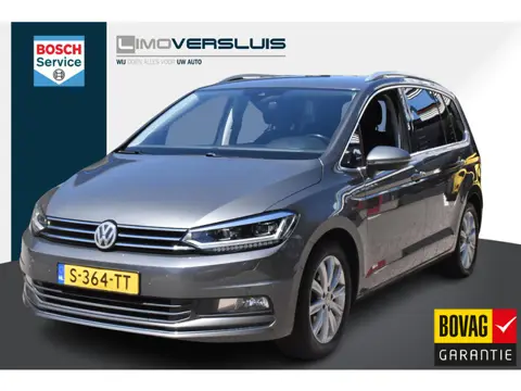 Volkswagen Touran 1.4 TSI Highline Automaat | Massagestoel | Navigatie | BSM | Camera | 12 mnd BOVAG