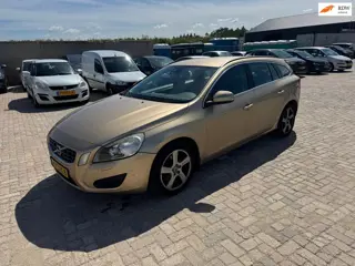 Volvo V60 1.6 T3 Summum / export / handel!