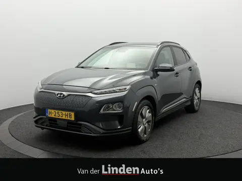 Hyundai KONA EV Fashion 64 kWh 3-Fase SOH 92,6% | Warmtepomp | Camera | Navigatie | Head-Up Display