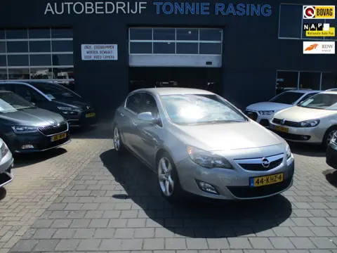 Opel Astra 1.6 Turbo Sport