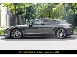 Porsche Taycan Sport Turismo 105 kWh 435 PK Panoramadak Matrix ACC InnoDrive BOSE SurroundView