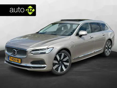 Volvo V90 2.0 T6 Plug-in hybrid AWD Ultimate Bright | Trekhaak | Bowers & Wilkins | Massage | Pano |