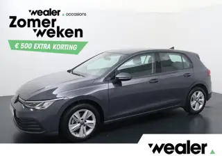 Volkswagen Golf 1.0 eTSI Life | 110 PK | Automaat | Adaptive Cruise Control | Navigatiesysteem | Ach