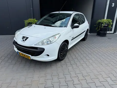 Peugeot 206 + 1.4 Millesim 200