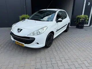 Peugeot 206 + 1.4 Millesim 200