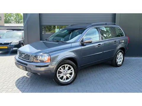 Volvo XC90 2.5 T Momentum 7Persoons|Trekhaak