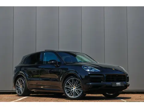 Porsche Cayenne 4.0 Turbo S E-Hybrid | 680PK | PCCB | PDCC | PASM| Pano | Sport Chrono | Trekhaak | 