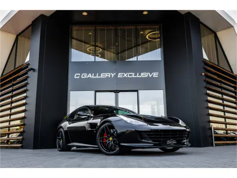 Ferrari GTC4Lusso 6.3 V12 - 4-zits l Lift l Passenger Display l Carbon l Panorama