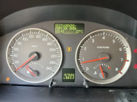Volvo C30 2.4i Momentum (bj 2007)
