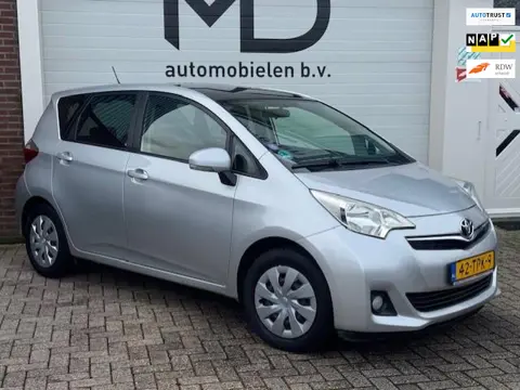 Toyota Verso-S 1.3 VVT-i Aspiration - Panoramadak - Trekhaak