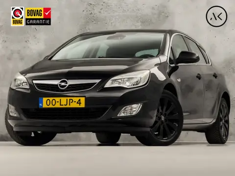 Opel Astra 1.6 Sport (NAVIGATIE, CLIMATE, LM VELGEN, SPORTSTOELEN, CRUISE, PARKEERSENSOREN, TREKHAAK