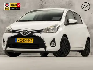 Toyota Yaris 1.0 VVT-i Sport (SCHERM, AIRCO, BLUETOOTH, SPORTSTOELEN, MULTIFUNCTIONEEL STUURWIEL, NI