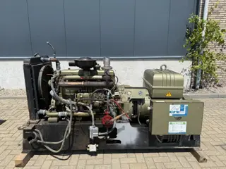 DAF DA 475 A 40 kVA noodstroom aggregaat generatorset