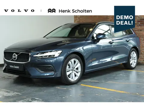 Volvo V60 B4 Essential Edition | Stoelverwarming | Stuurwielverwarming | Parkeersensoren voor + acht